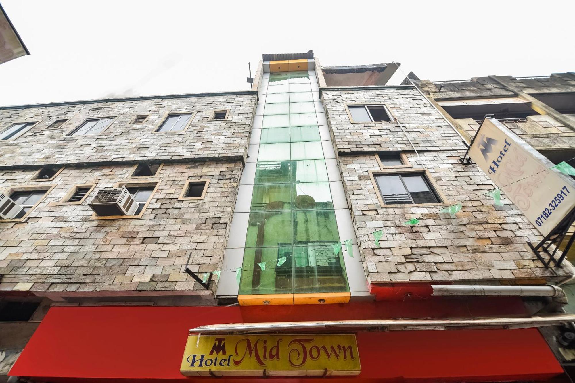 Spot On Hotel Midtown Gondia Exterior photo
